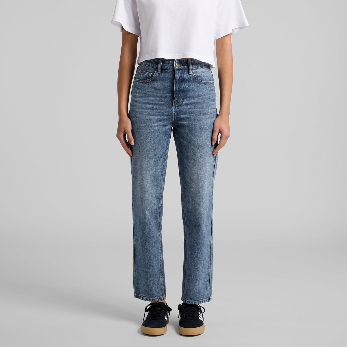 Wo's Straight Jeans 4830