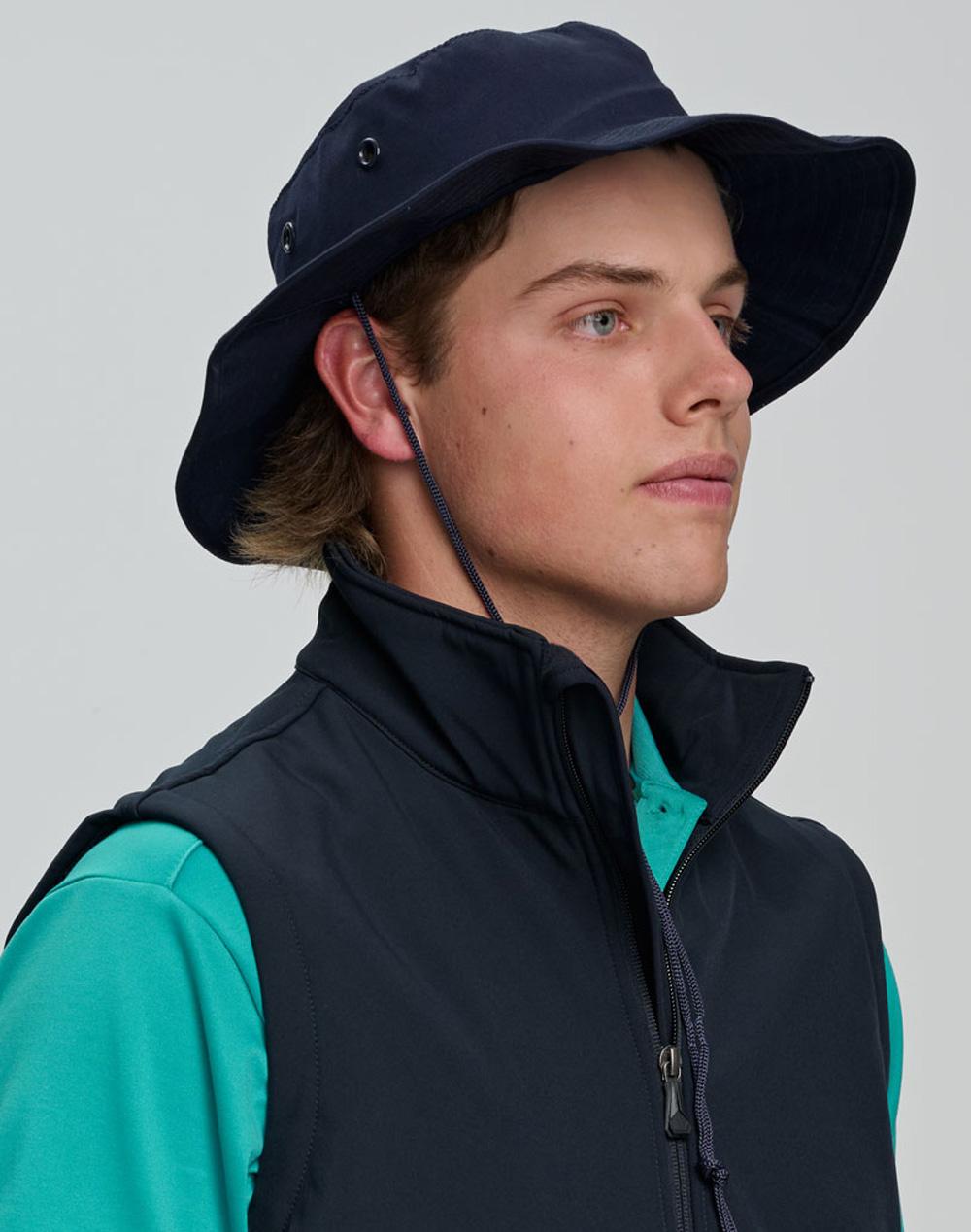 Winning Spirit Surf hat with clip on chin strap H1035