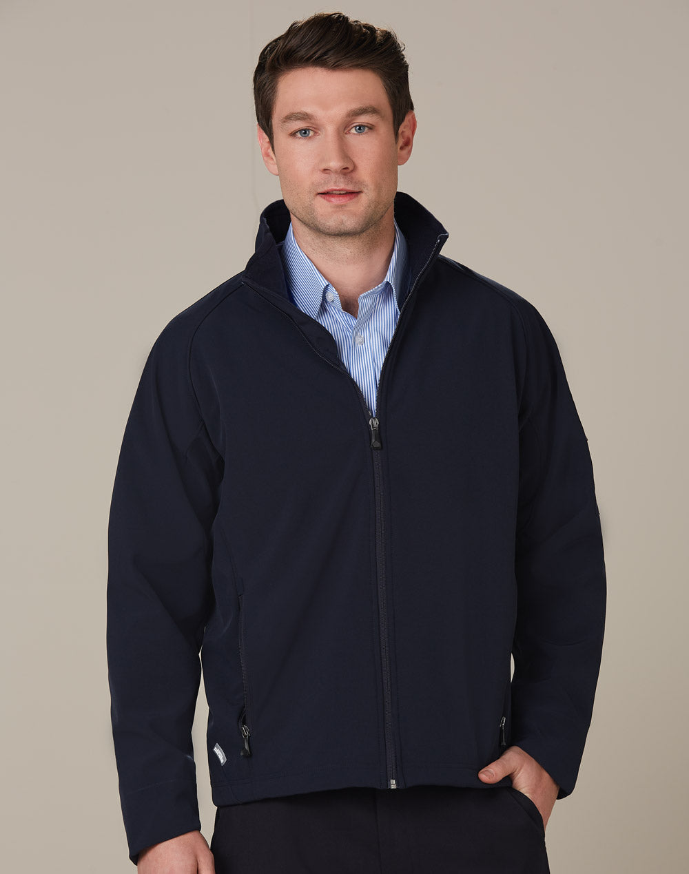 Men's Softshell High-Tech Jacket - Navy - Model