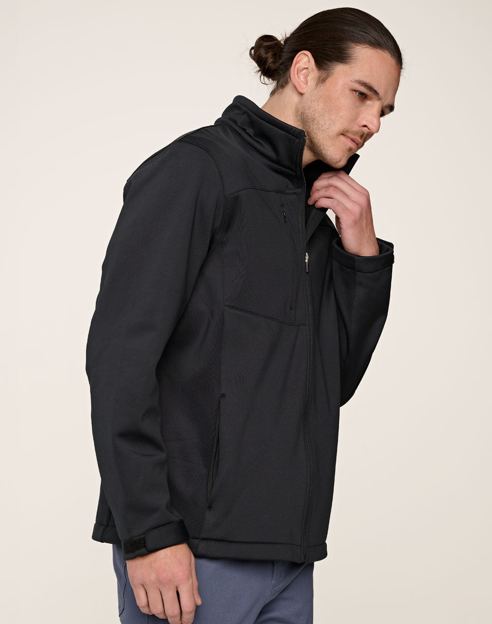 Sustainable Softshell Corporate Jacket Men's - Black - Model