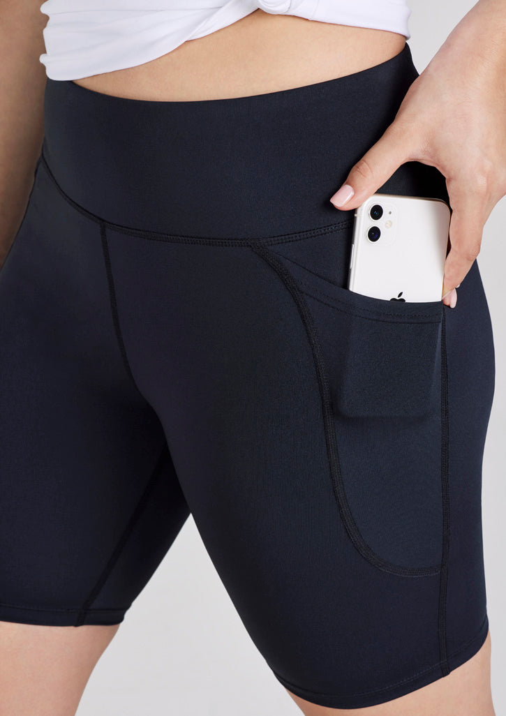Luna Womens Bike Short - Black - Model