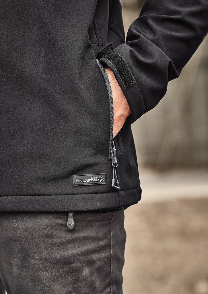 Unisex Streetworx 2 In 1 Stretch Softshell Jacket - Black - Model
