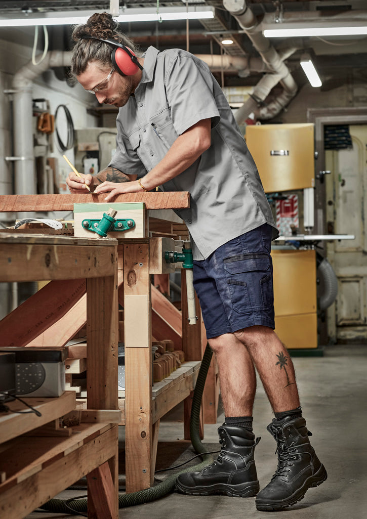 Mens Streetworx Heritage Short - Navy - Model