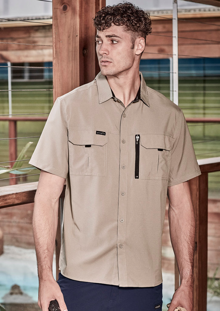 Mens Outdoor Short Sleeve Shirt - Sand - Model
